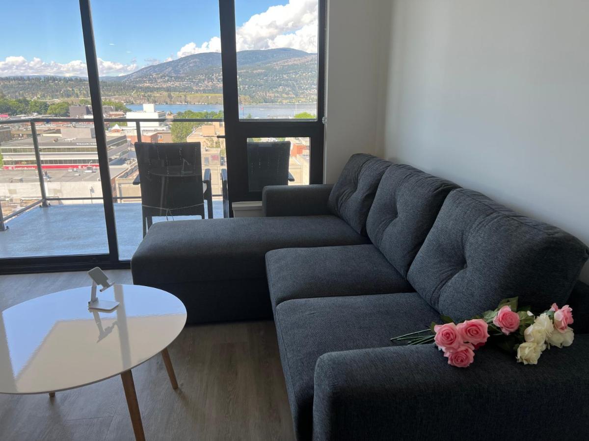 Amazing Brand New lakeview Condo downtown Kelowna Zewnętrze zdjęcie
